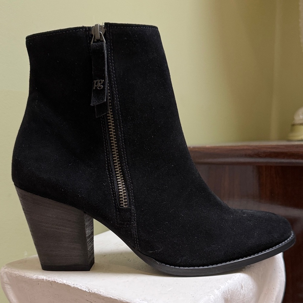 Paul Green Black suede REYA Ankle Booties women size 6.5 pg H23N14 - Picture 2 of 7